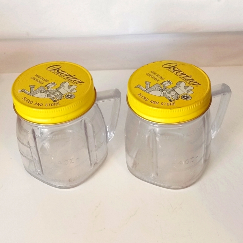 Lot of 2 Vintage Osterizer Mini Blend Containers 8 oz Plastic Blender Jars